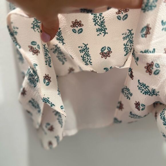 NWT Kaari Blue Blush Pink Green Floral Romper Size Large - Picture 4 of 8